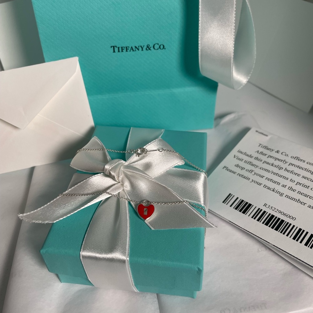 Tiffany& Co necklace